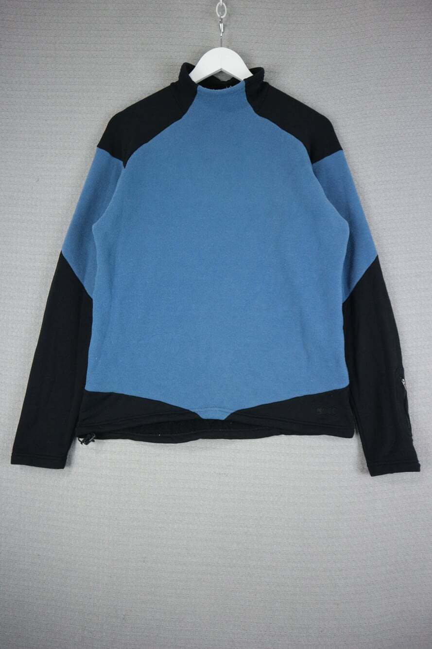 Mountain Equipment Co-op Medium Vintage Fleece Pullover Blue Black Mock Neck Out